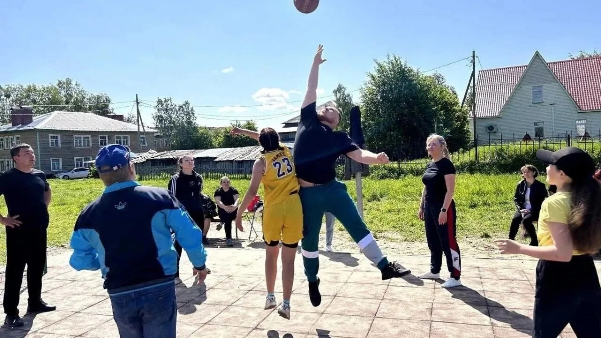 В Коми реализуют 74 проекта социально ориентированных НКО