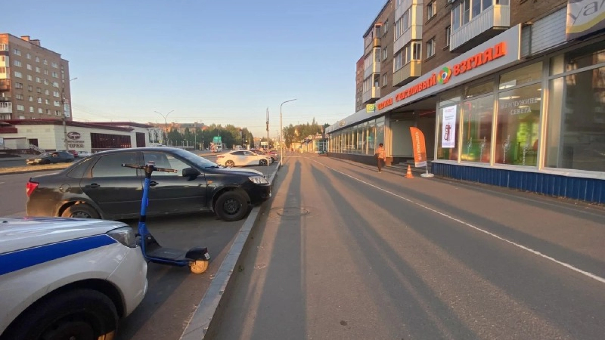 В Ухте несовершеннолетняя на самокате сбила годовалого ребенка