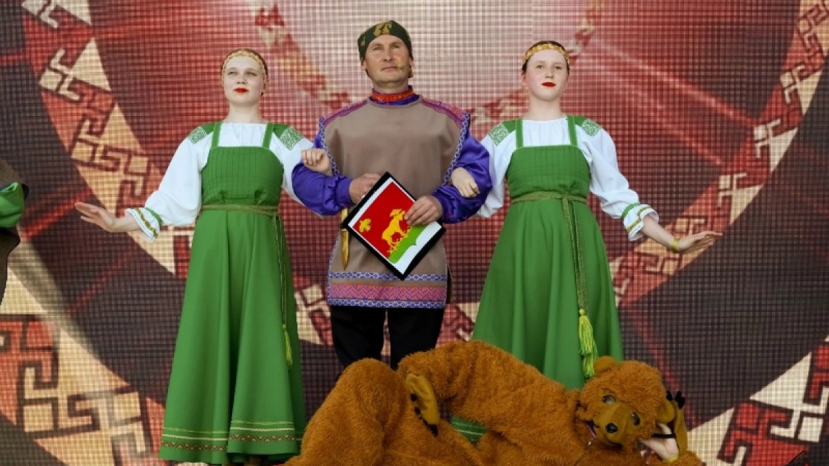 Ансамбль "Зиль-Зёль" дебютирует на "Шондібане" в Коми