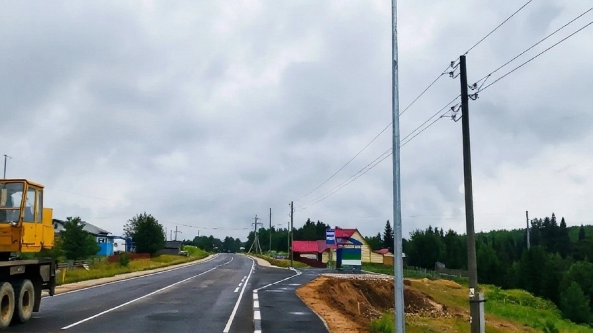 В Коми завершили укладку асфальта и обустройство тротуара