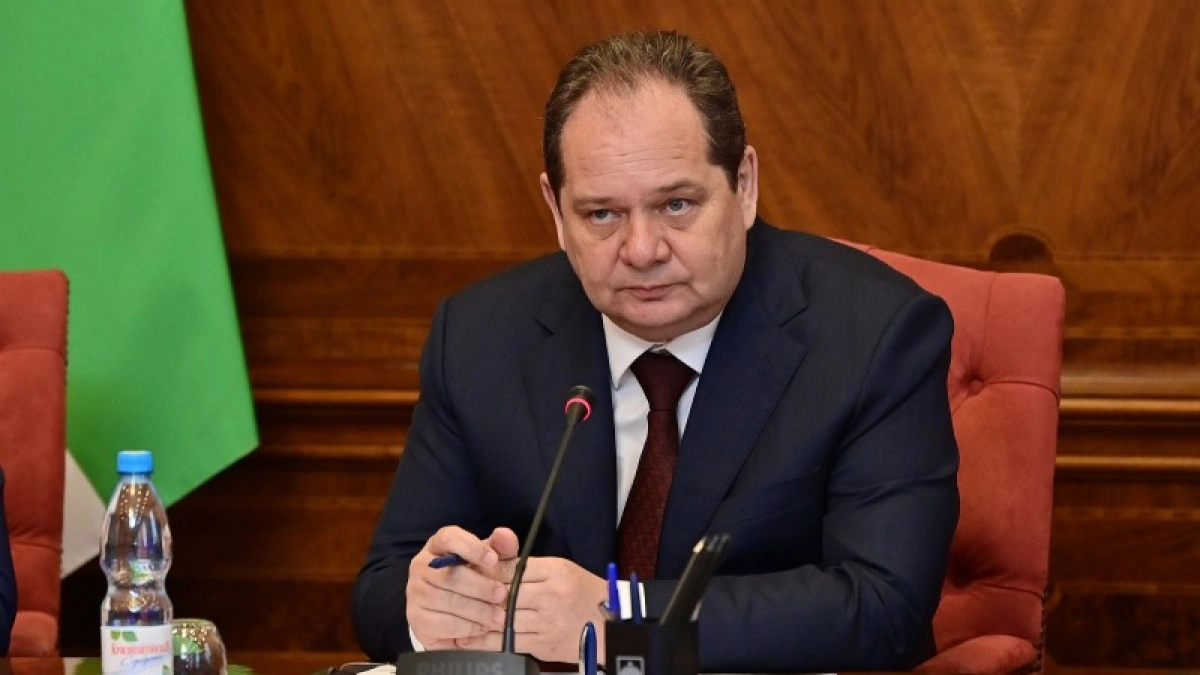 Глава Коми потребовал строго соблюдать сроки ремонта дорог