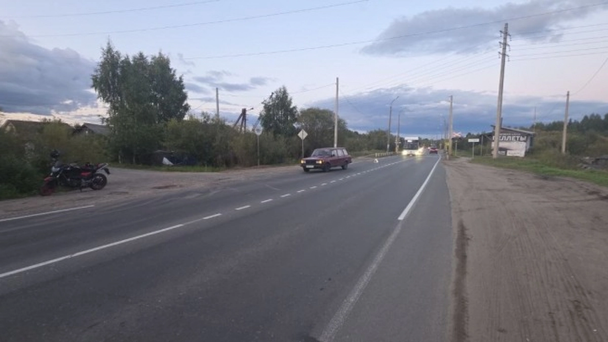 В Коми водитель ВАЗа не уступил дорогу и сбил мотоциклиста