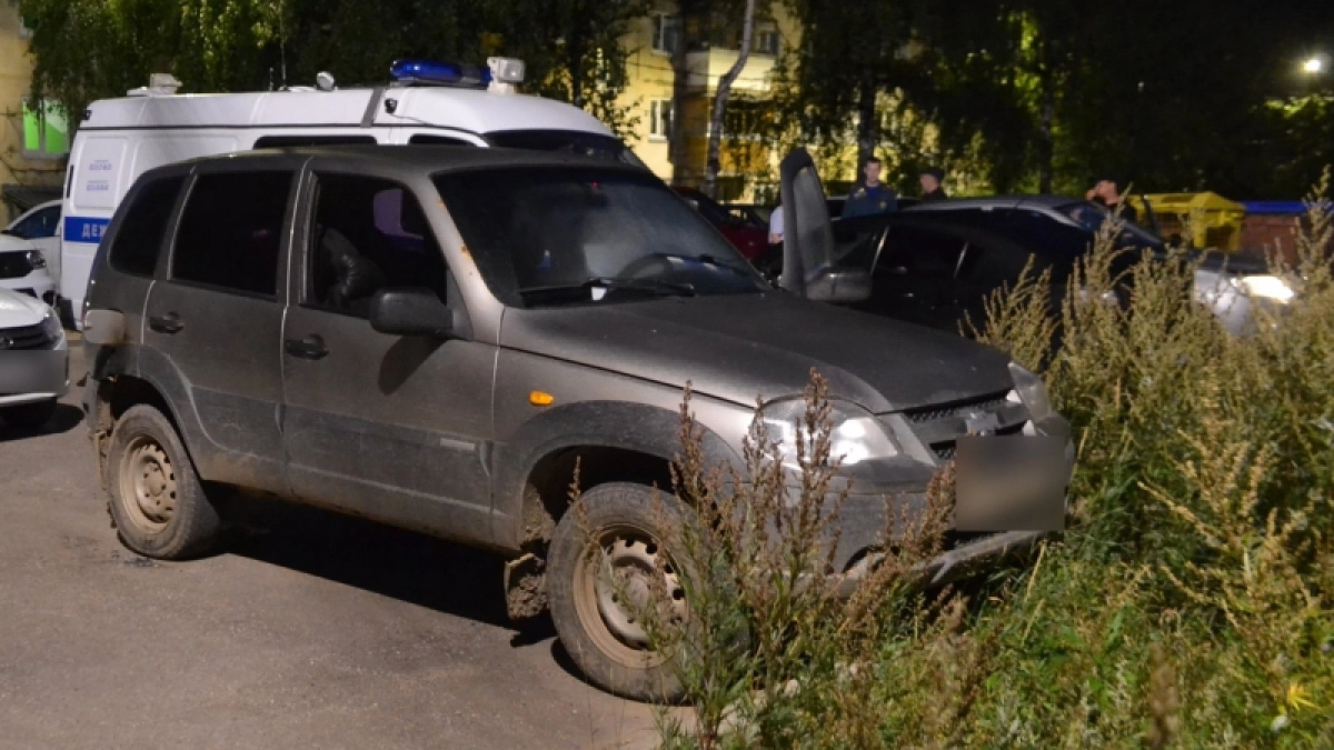 В Коми пьяный юноша попытался сжечь автомобиль из-за неудачной парковки