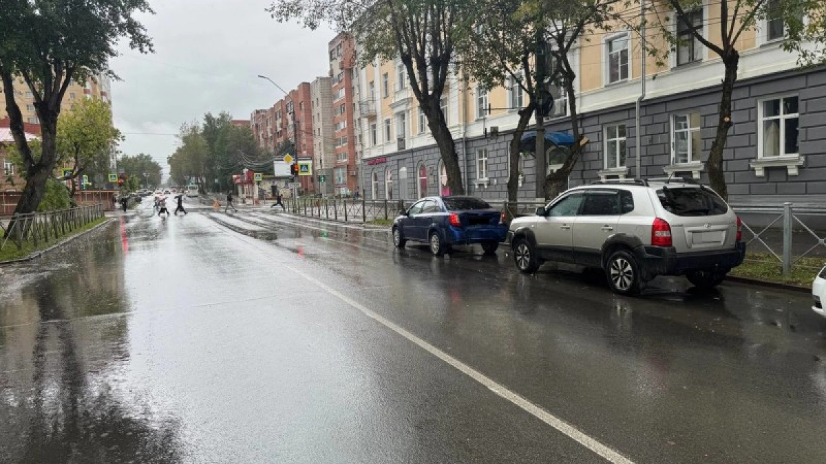 В Коми беременная женщина попала в больницу после столкновения двух автомобилей