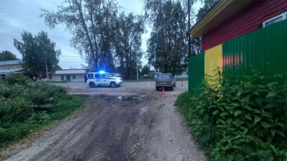В Коми водитель без прав сбил двухлетнего ребенка на самокате