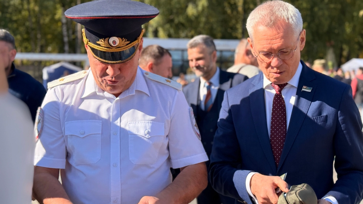 В Коми развернули выставку техники Росгвардии