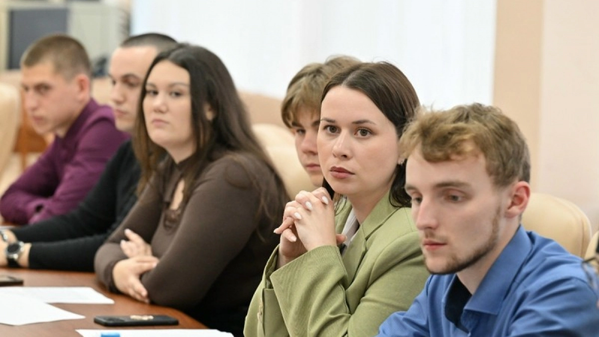 В Госсовете Коми определили векторы работы обновленного Молодежного парламента