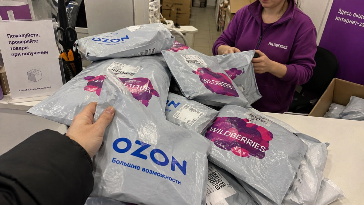 Серые пакеты с Ozon и Wildberries больше не выбрасываю: складываю стопкой — плотный пластик получает 7 новых «профессий» дома