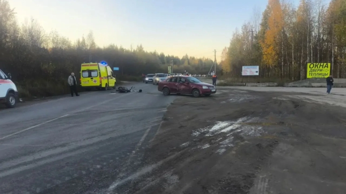 Под Ухтой мотоциклист попал в больницу после столкновения с Chevrolet