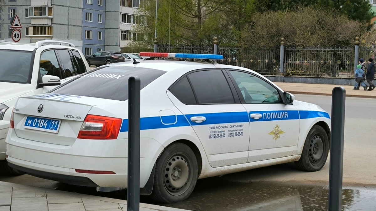 В Коми пьяный мотоциклист пытался скрыться от инспекторов по железнодорожным путям