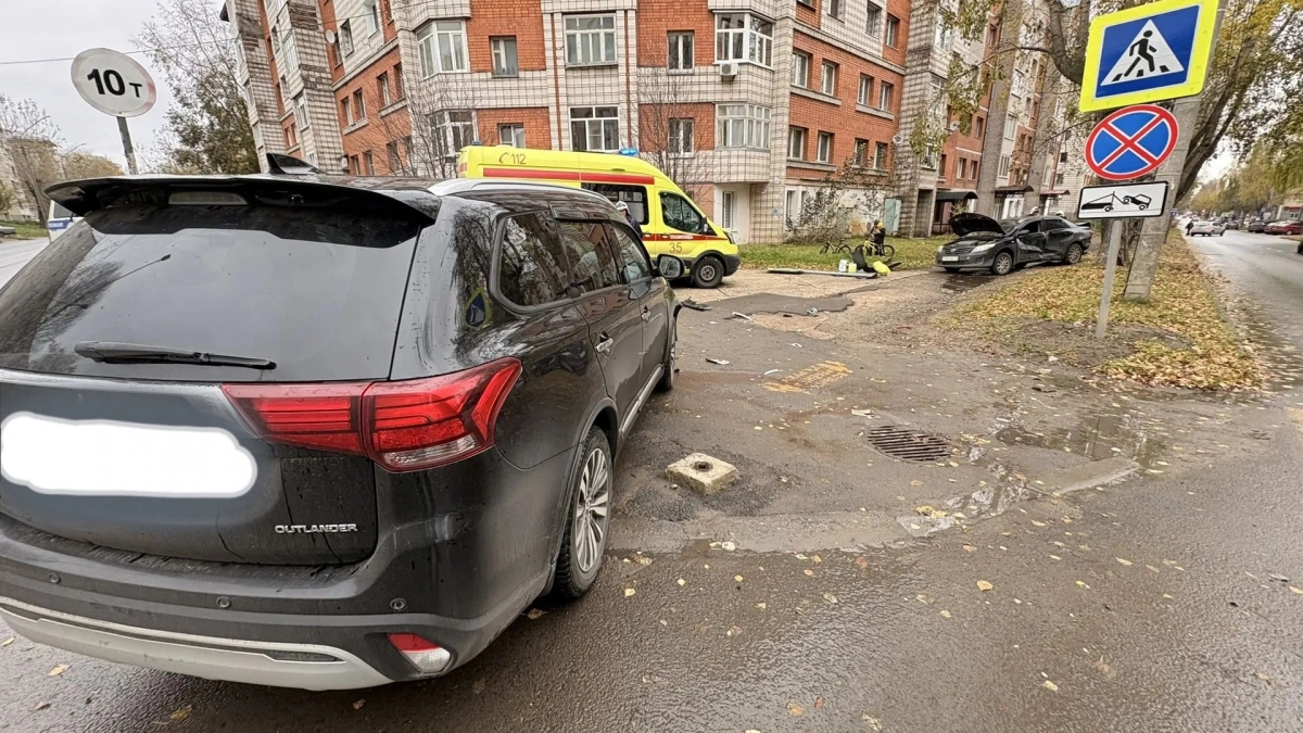 В Коми при столкновении “Тойоты” и “Митсубиши” пострадала местная жительница