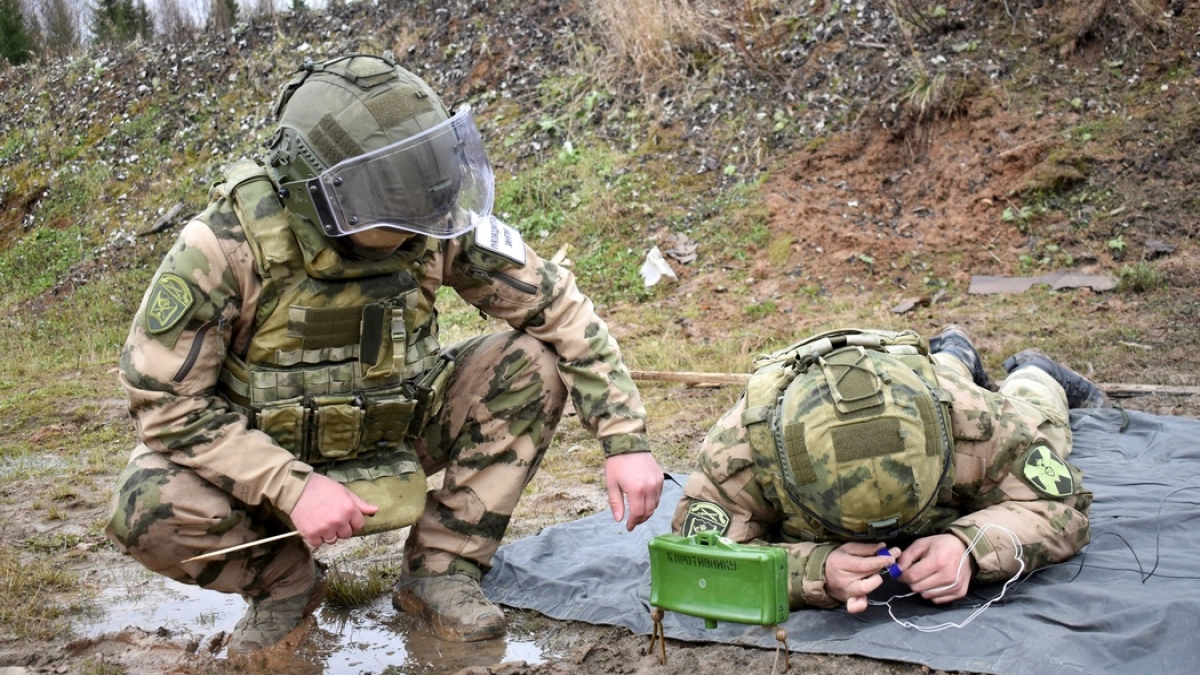 Росгвардейцы испытали мину ОЗМ-72 на полигоне в Коми