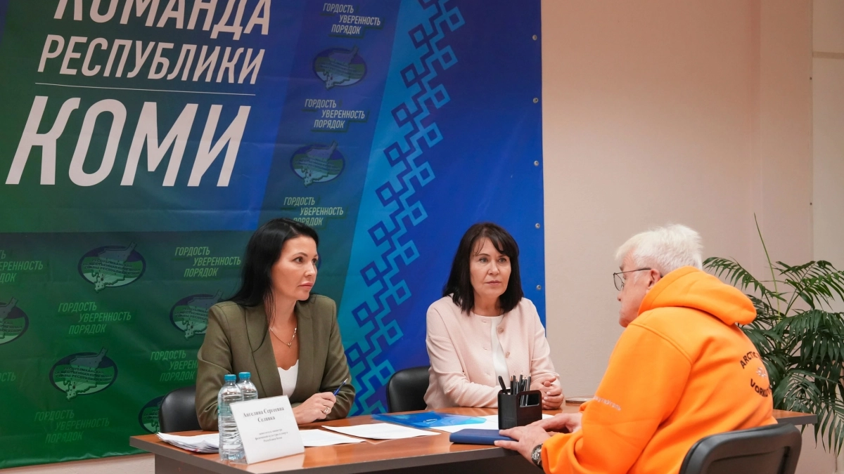 В заполярном городе Коми обсудили обновление спортивных объектов и поддержку секций