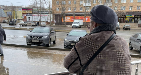 И работающим, и неработающим. Всем, кто получает пенсию, дадут разовую выплату в апреле