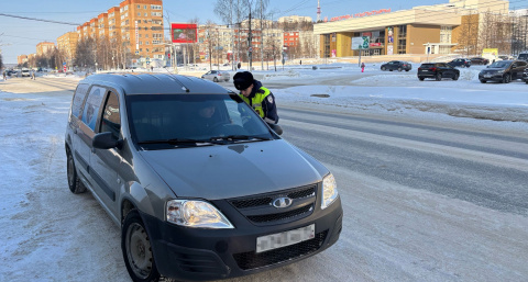 В ГАИ разъяснили, почему водители перестали включать ближний свет днём, и какое наказание им за это грозит