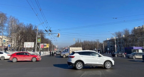 С 15 мая водителей начнут штрафовать за такой тип колес - кто первый в списке