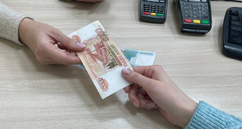 Средняя ежемесячная зарплата фармацевта в Коми составляет 55 тысяч рублей 